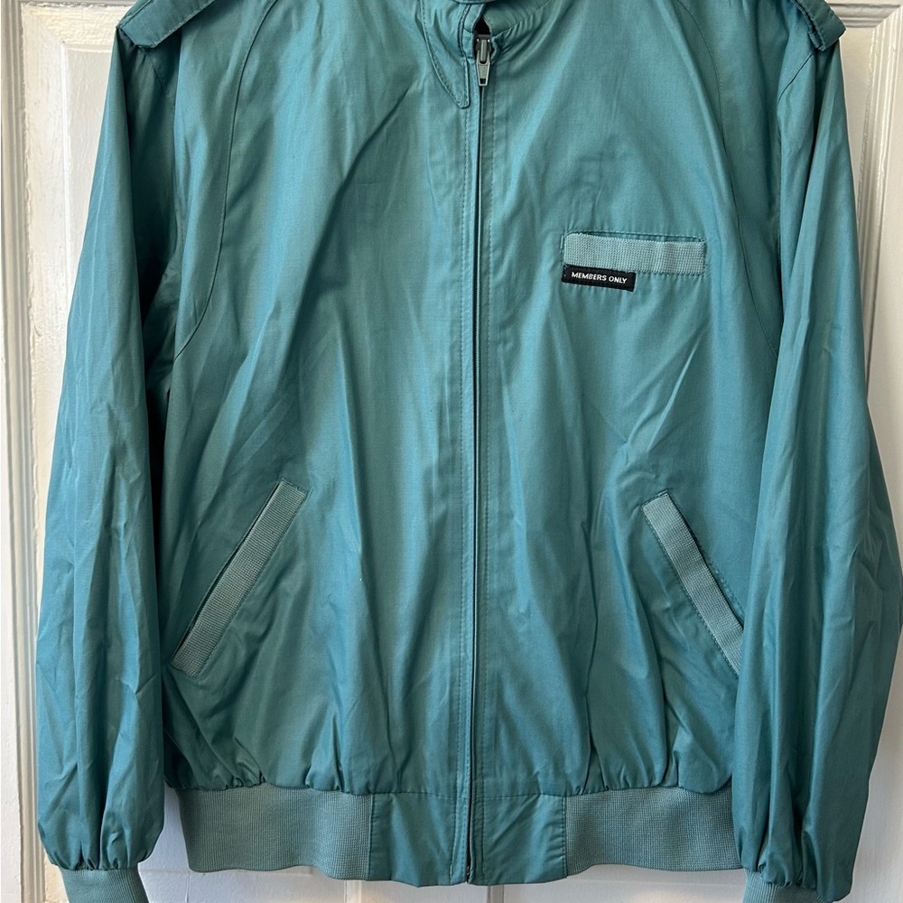 NWT Members Only Green Windbreaker Jacket with Stand-Up Collar Vintage Men’s Lg